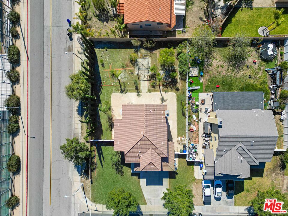 1713 West Evergreen Street Rialto, CA 92377 - Photo 36 of 54 Gallery Image 36
