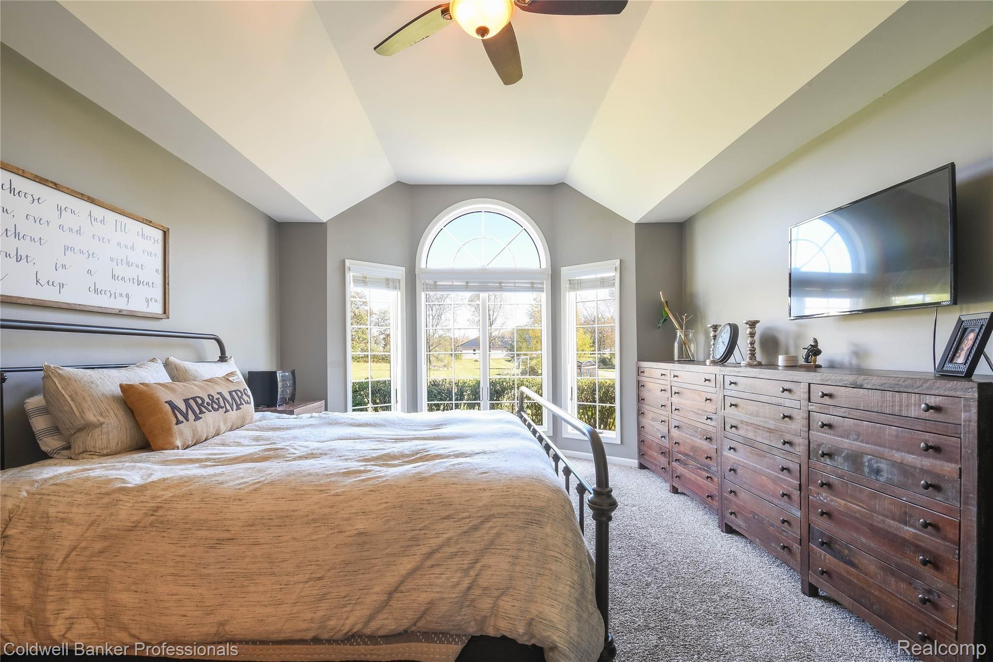 173 North Hayes Road Lapeer, MI 48446 - Photo 15 of 38 Main Floor Master Bedroom