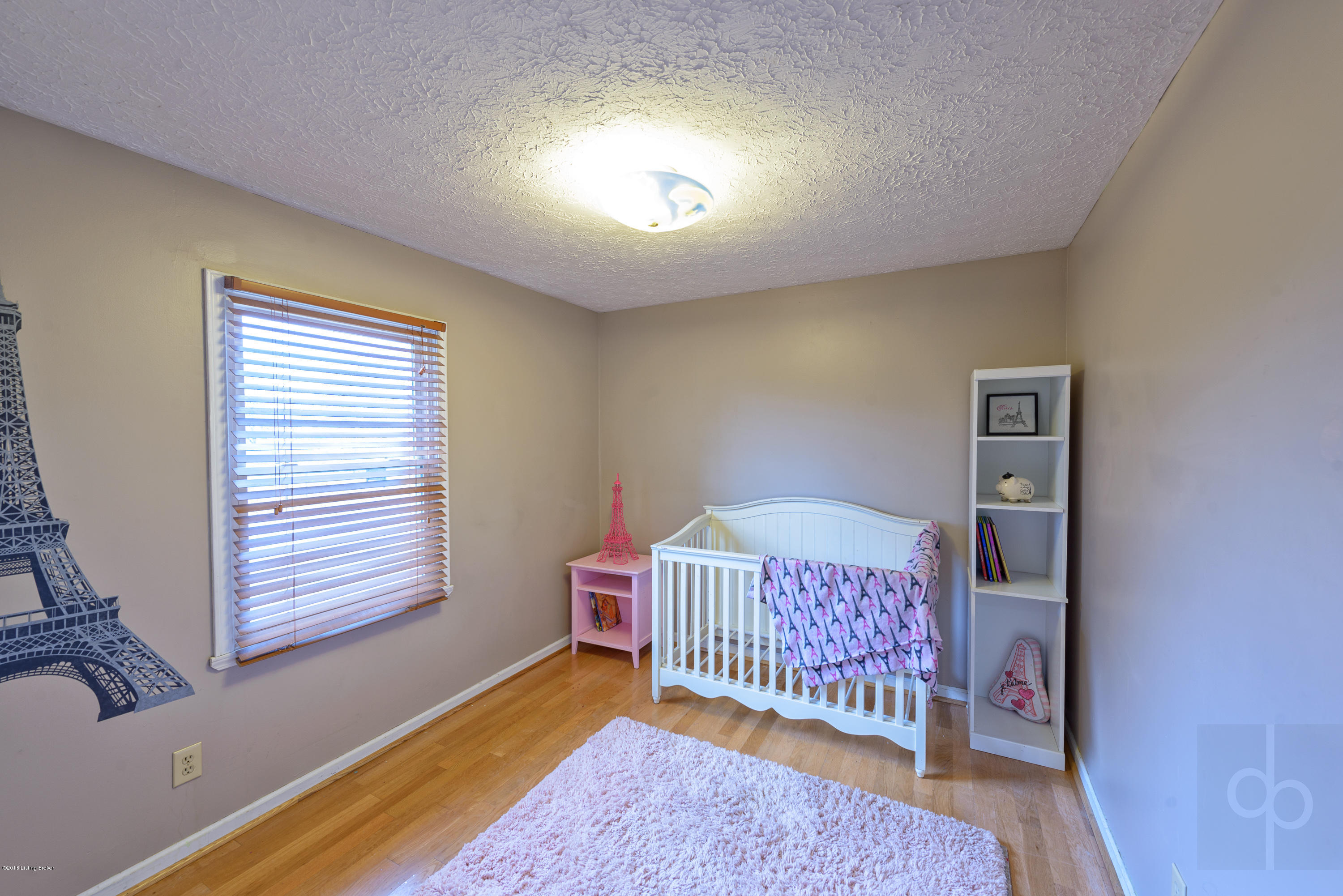 7817 Rochelle Road Louisville, KY 40228 - Photo 18 of 20 Kids_room1