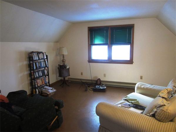 682 Bay Road Belchertown, MA 01007 - Photo 8 of 9 Gallery Image 8