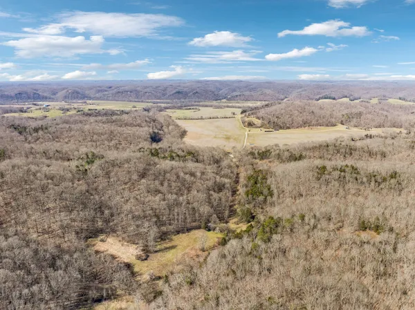$799,900 | 6528 Neeley Creek Road, Celina, TN 38551