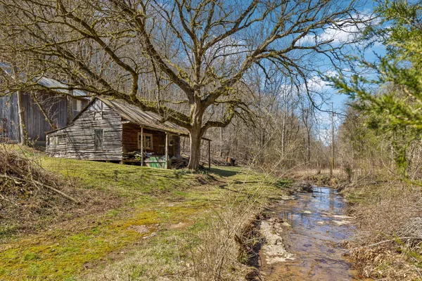 $799,900 | 6528 Neeley Creek Road, Celina, TN 38551