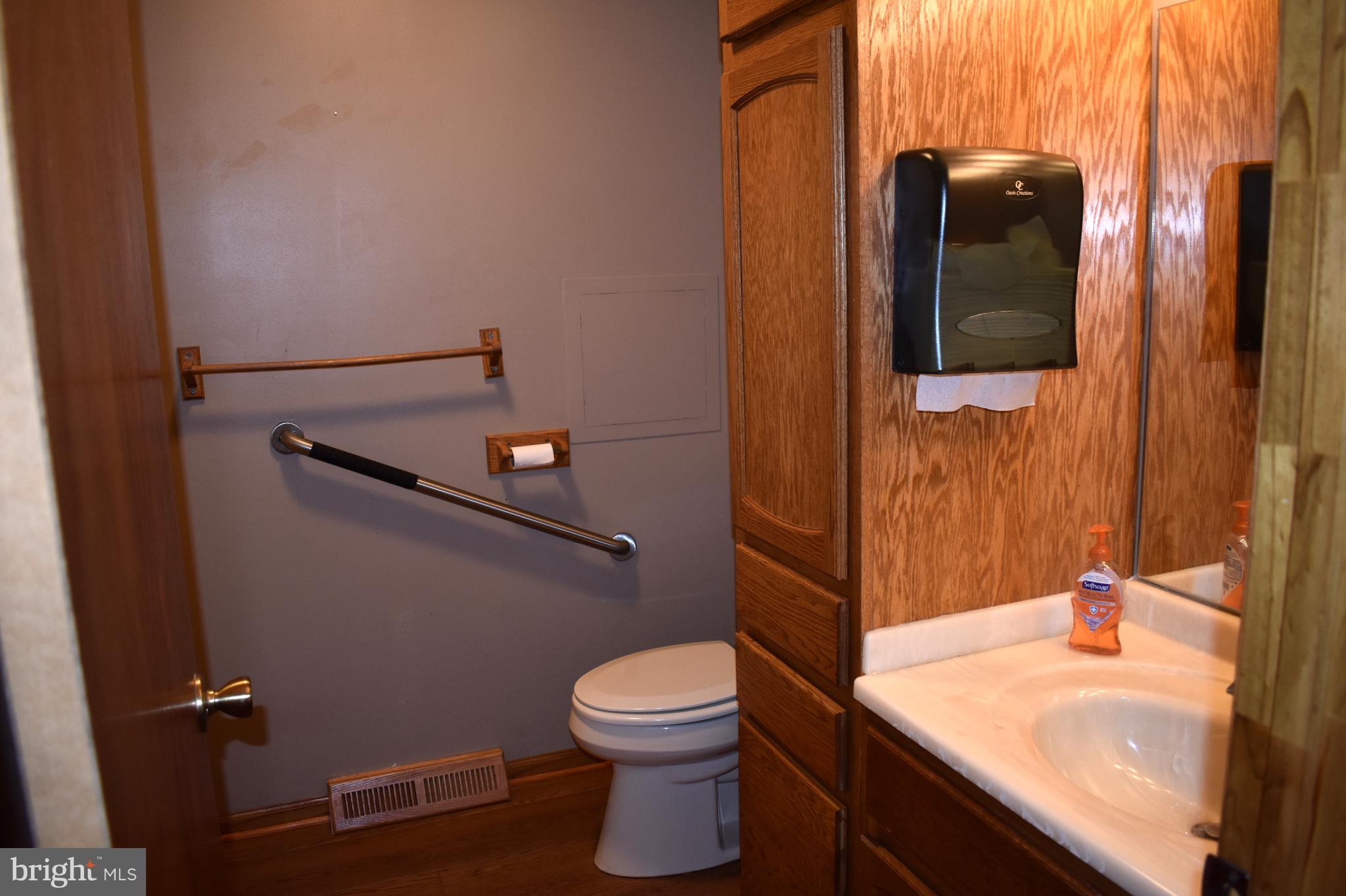 477 Barratts Chapel Road Felton, DE 19943 - Photo 17 of 26 Guest/Hall full bath
