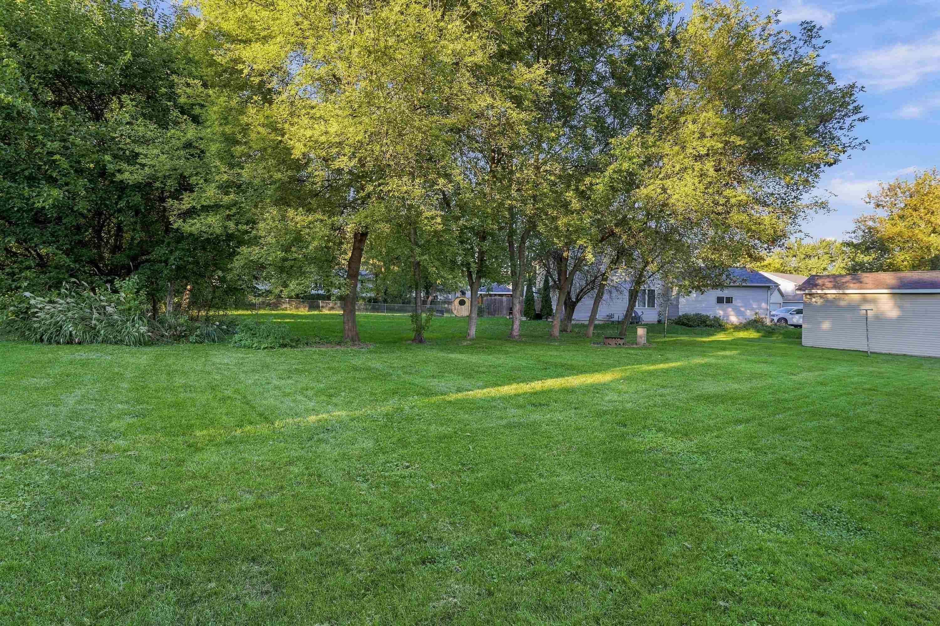 415 Waterloo Road Marshall, WI 53559 - Photo 28 of 38 Gallery Image 28