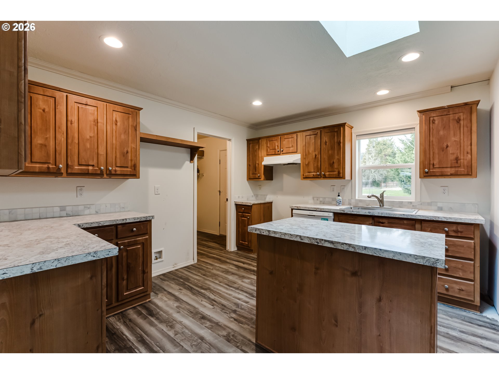 39464 Walterville Lane Springfield, OR 97478 - Photo 36 of 47 2nd Residence