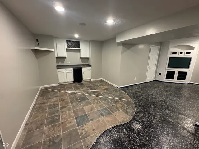 $2,450 | 7435 Sycamore Run Drive, Indianapolis, IN 46237