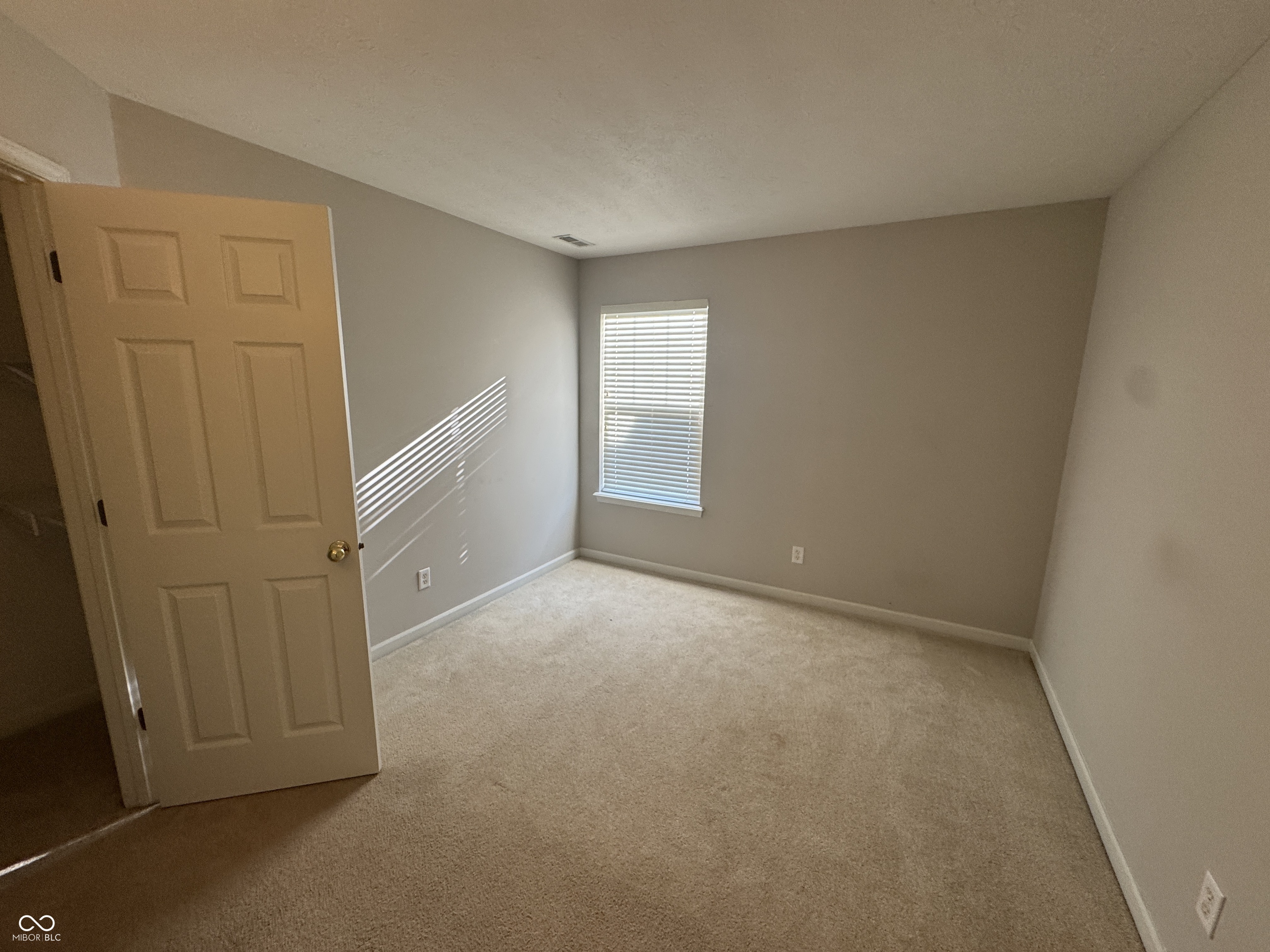 7435 Sycamore Run Drive Indianapolis, IN 46237 - Photo 24 of 38