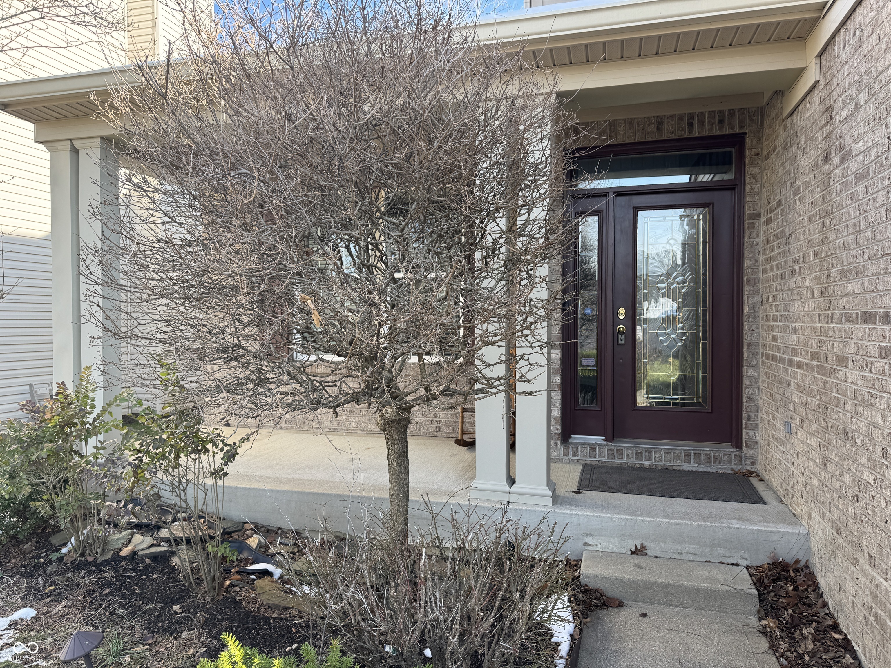 7435 Sycamore Run Drive Indianapolis, IN 46237 - Photo 3 of 38