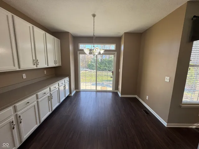 $2,450 | 7435 Sycamore Run Drive, Indianapolis, IN 46237