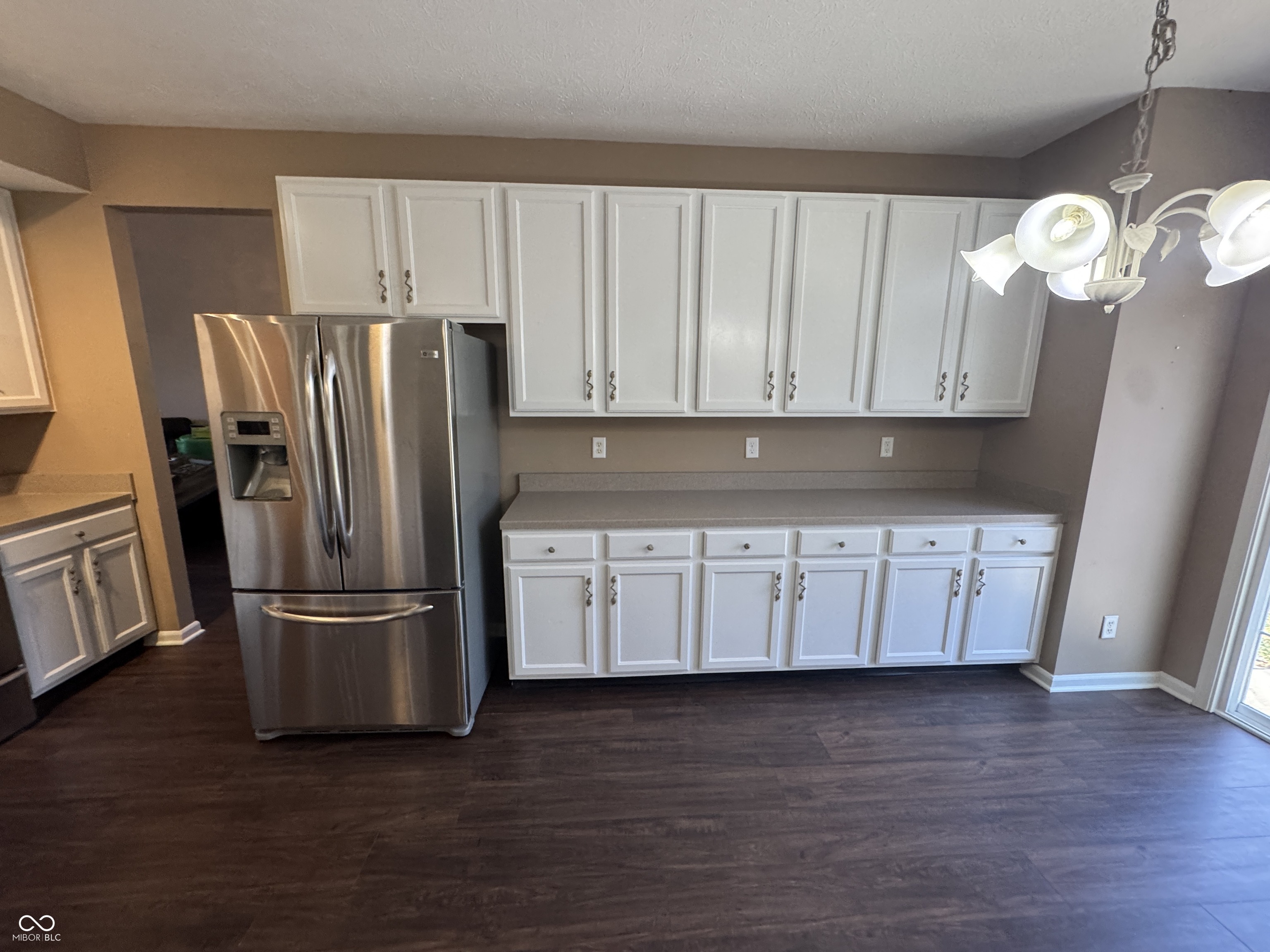 7435 Sycamore Run Drive Indianapolis, IN 46237 - Photo 9 of 38