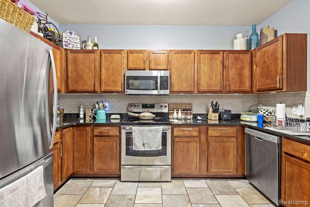 3330 Hilton Road Ferndale, MI 48220 - Photo 17 of 26