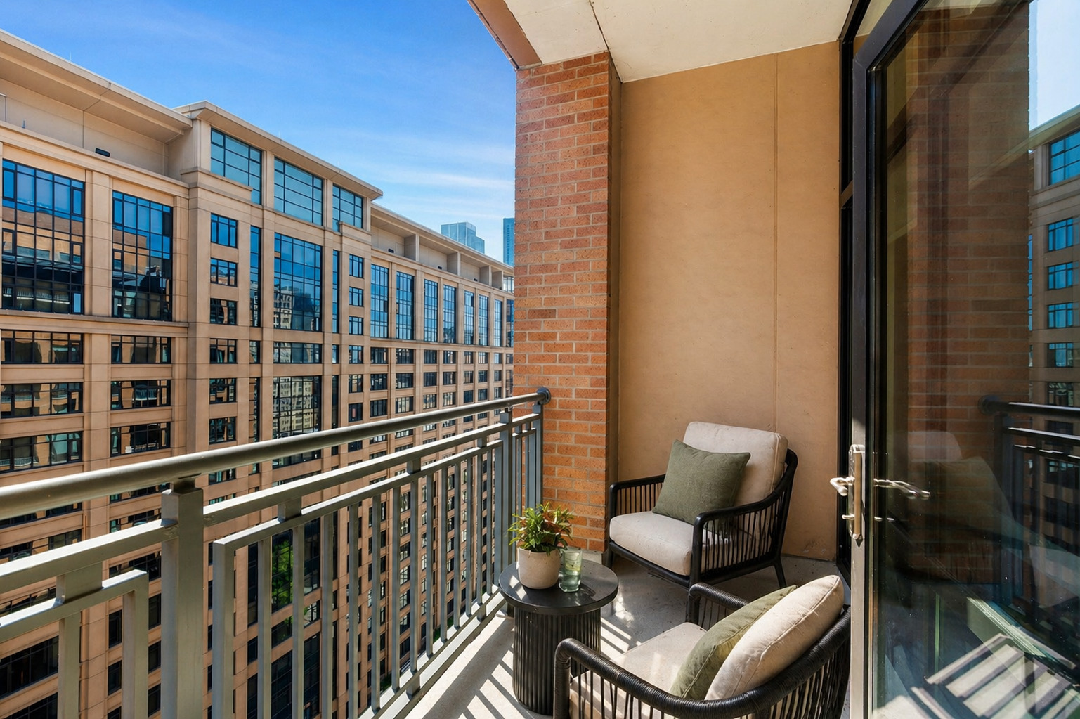 520 South State Street, Unit 1507 Chicago, IL 60605 - Photo 13 of 32