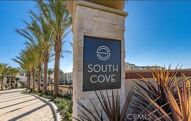 3326 Doheny Way Dana Point, CA 92629 - Photo 36 of 46 a street sign on a pole on a street