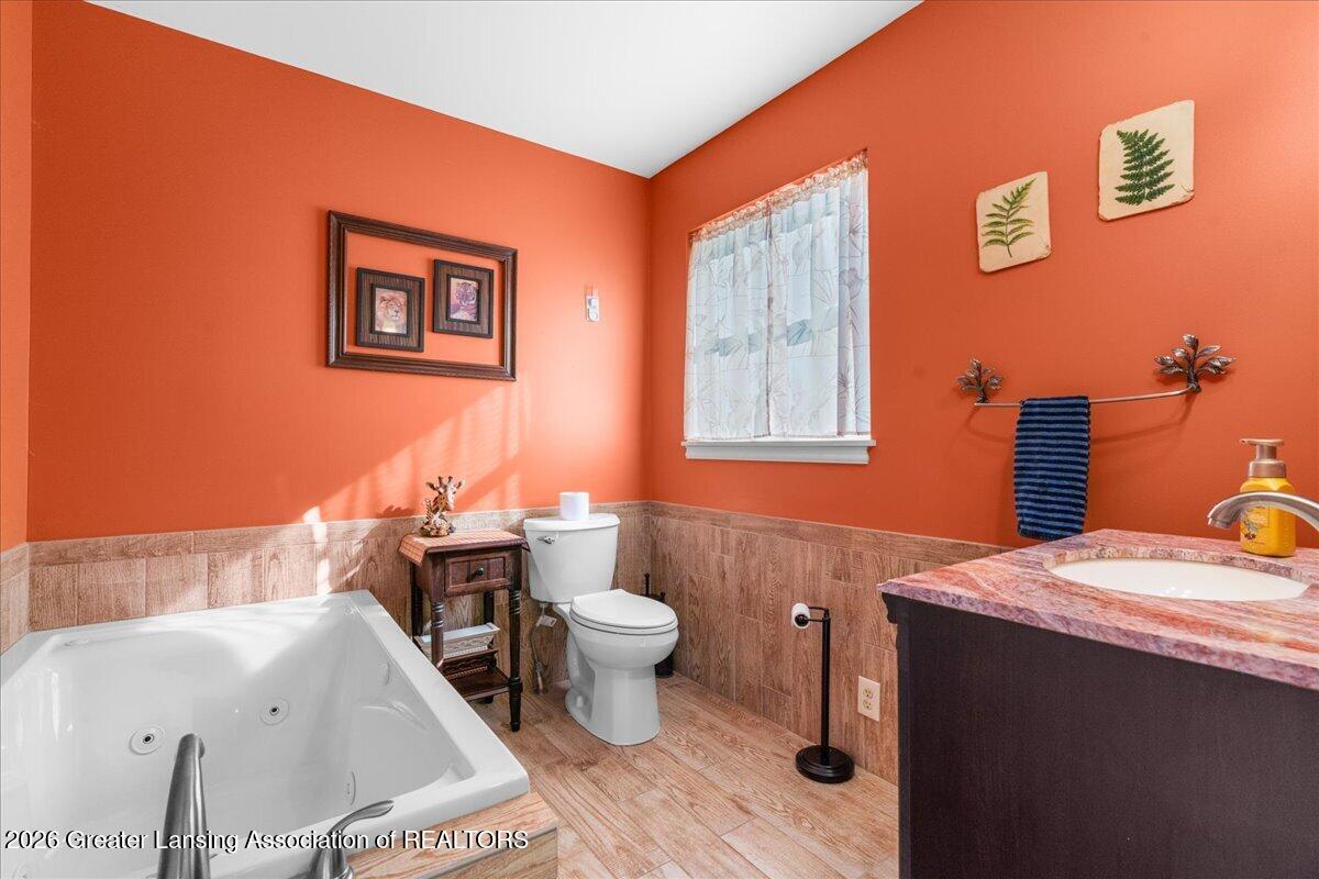 5220 North St Clair Road Elsie, MI 48831 - Photo 14 of 39 14-Media Jett -10