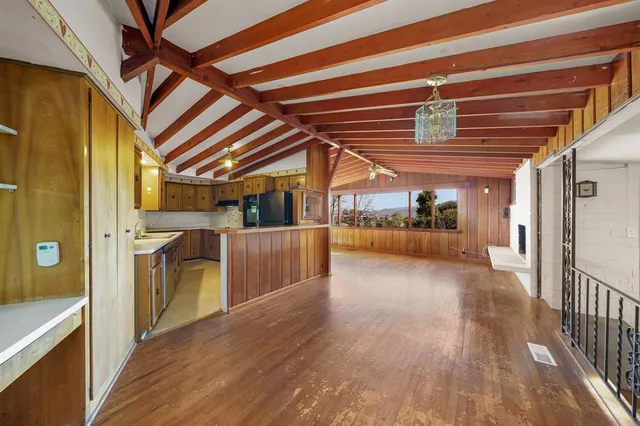 a view of a storage & utility room
