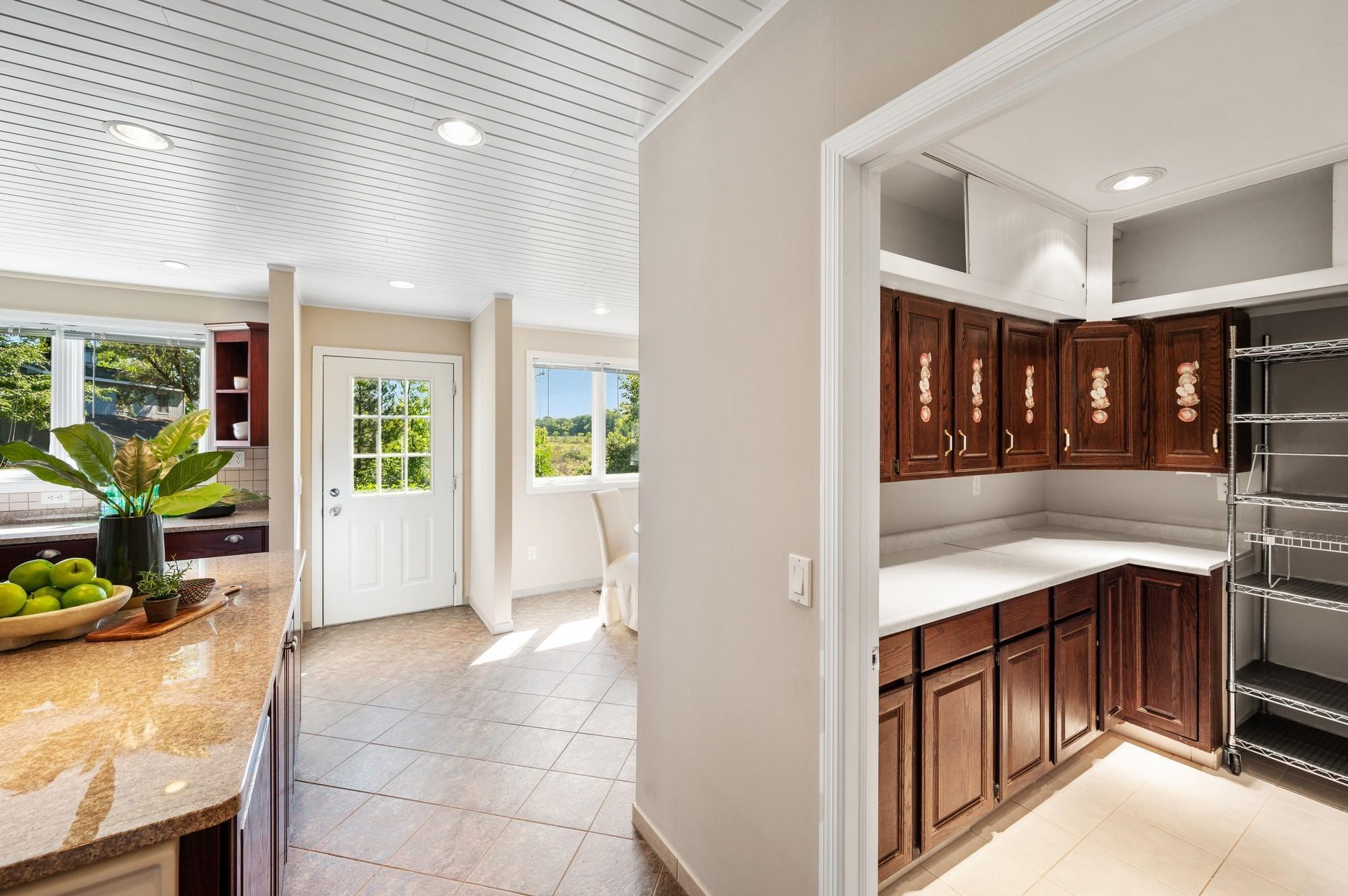 451 Townes Road Minnetonka, MN 55391 - Photo 23 of 39 Gallery Image 23