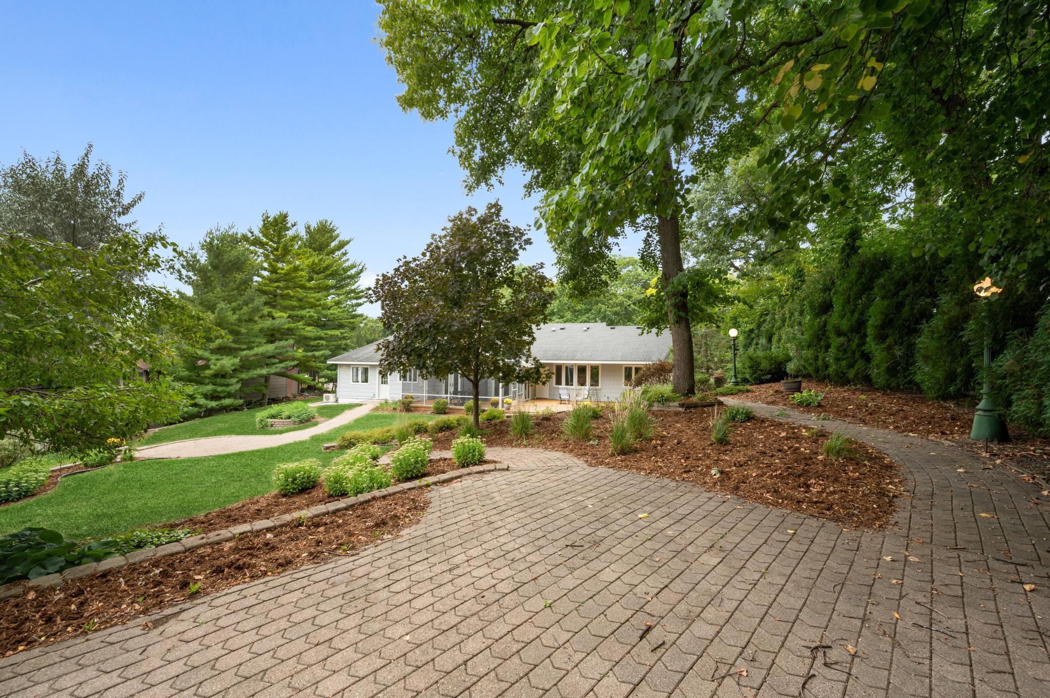 451 Townes Road Minnetonka, MN 55391 - Photo 33 of 39 Gallery Image 33
