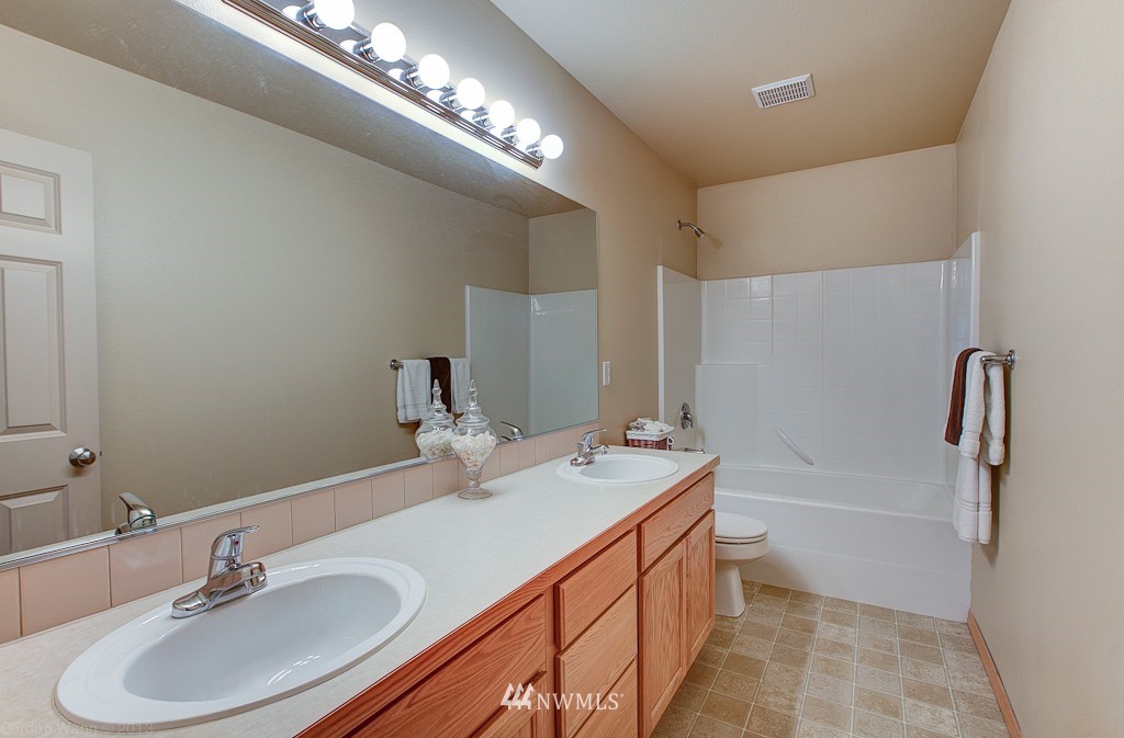 9431 South 196 Place Renton, WA 98055 - Photo 14 of 15