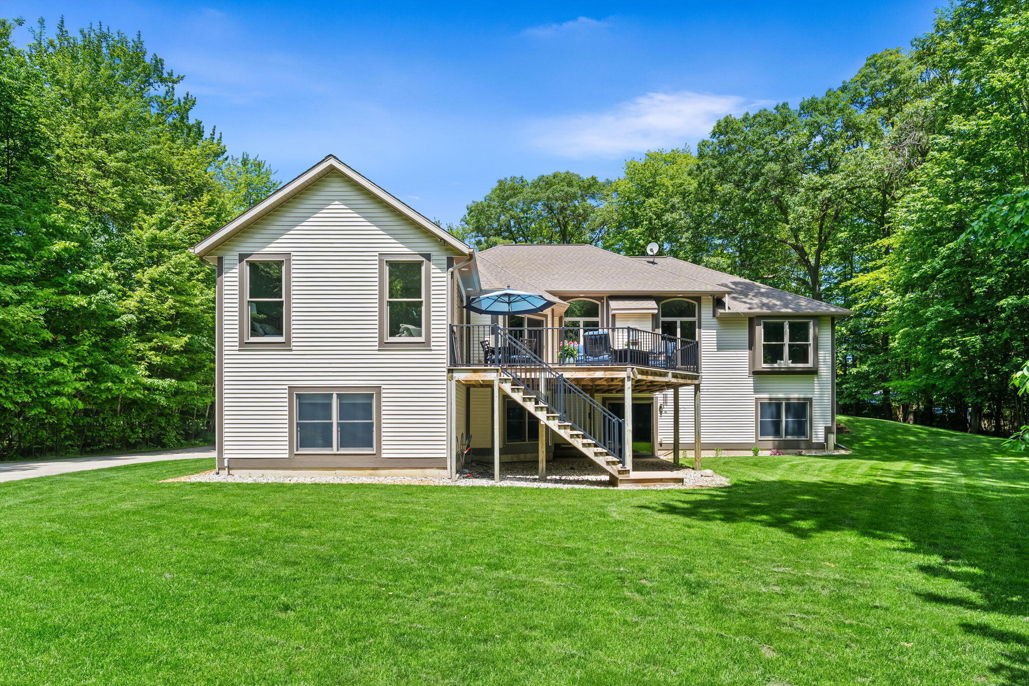 16528 West Fruitport Road Spring Lake, MI 49456 - Photo 44 of 59 44_beyc6a47cb1d63f96