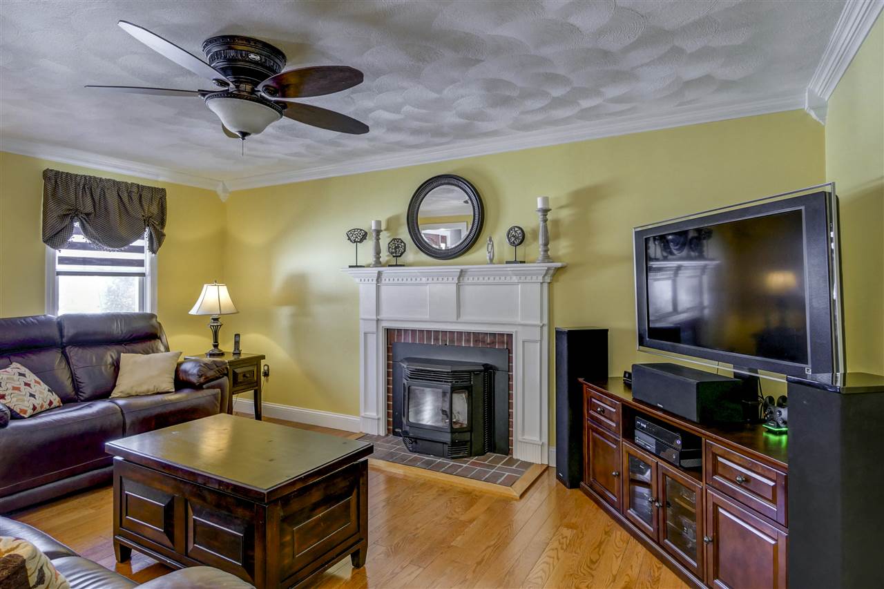 50 Rolling Hill Road Hampstead, NH 03841 - Photo 11 of 36 Gallery Image 11