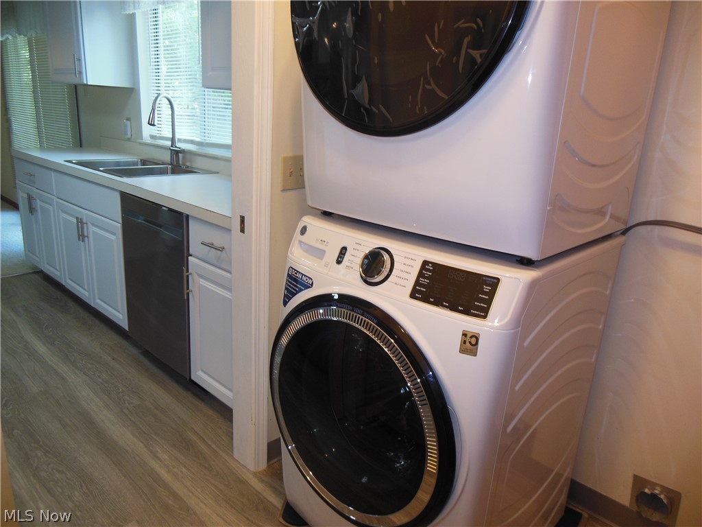 2361 Haines Road Madison, OH 44057 - Photo 13 of 21 Laundry Room/ half Bath combo located off Kitchen