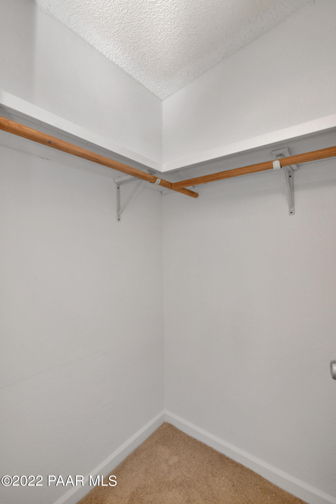 4515 Quail Hollow Road Rimrock, AZ 86335 - Photo 23 of 33 a view of small space with racks on the wall