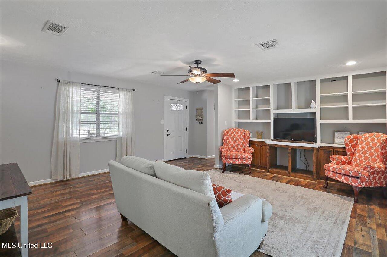 344 Gulde Road Brandon, MS 39042 - Photo 6 of 26 06-344 Gulde Rd