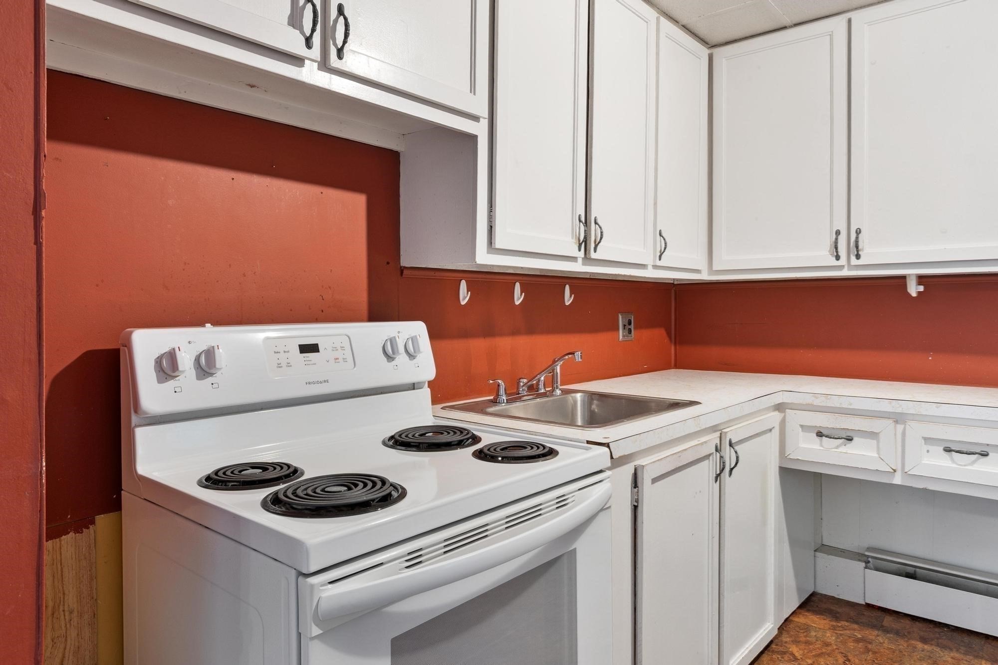 352 Stackpole Street Lowell, MA 01852 - Photo 23 of 40 Gallery Image 23