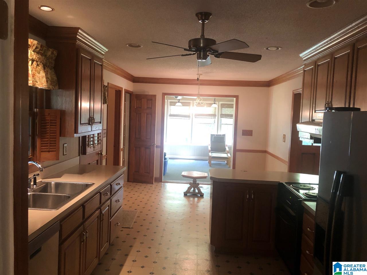 1924 Valley Creek Road Anniston, AL 36207 - Photo 6 of 27