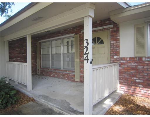 324 Davis Road Palm Springs, FL 33461 - Photo 1 of 12 Primary Photo