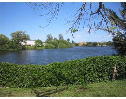 324 Davis Road Palm Springs, FL 33461 - Photo 4 of 12 Additional Photo