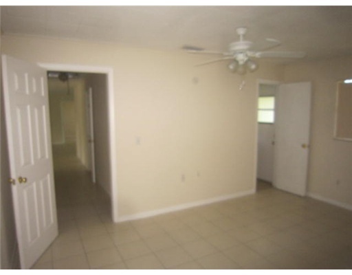 324 Davis Road Palm Springs, FL 33461 - Photo 9 of 12 Additional Photo