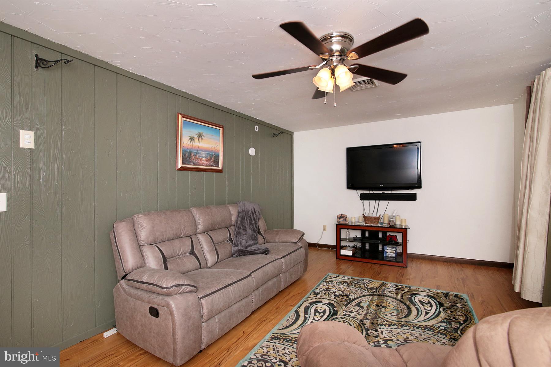 1387 Ridge Road Lebanon, PA 17046 - Photo 17 of 38 Living Room w/breezy ceiling fan
