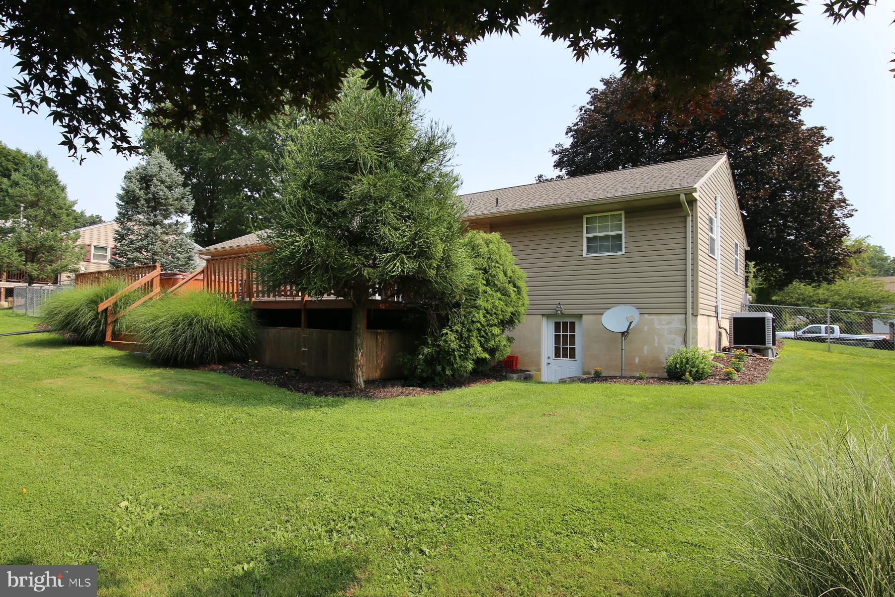 1387 Ridge Road Lebanon, PA 17046 - Photo 3 of 38 Gallery Image 3