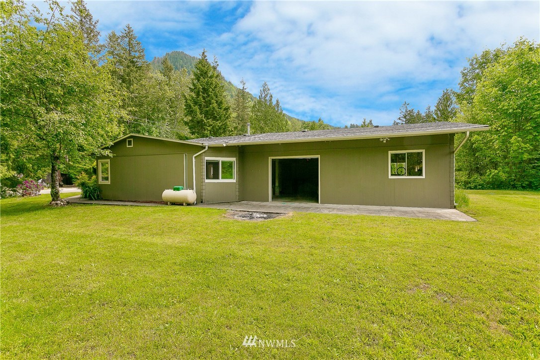6437 Little Big Horn Road Maple Falls, WA 98266 - Photo 29 of 31 Gallery Image 29