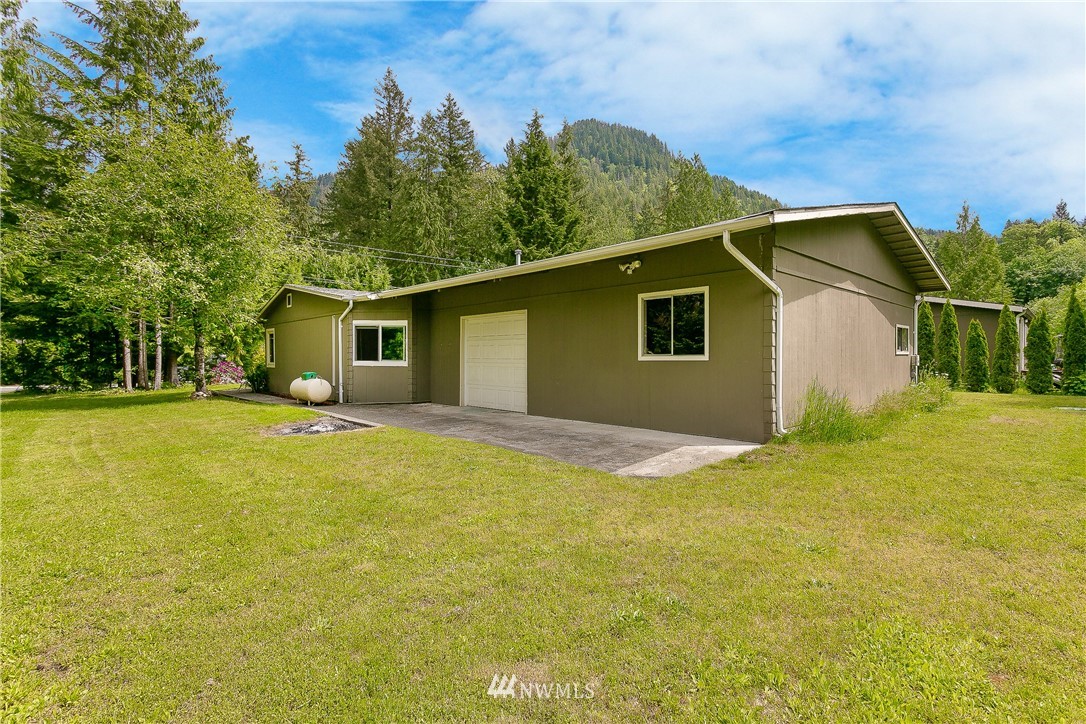 6437 Little Big Horn Road Maple Falls, WA 98266 - Photo 31 of 31 Gallery Image 31