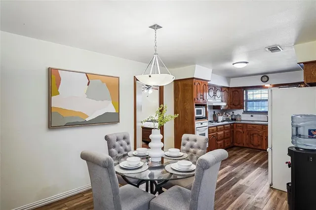 $319,000 | 1203 Springbrook Circle, DeSoto, TX 75115