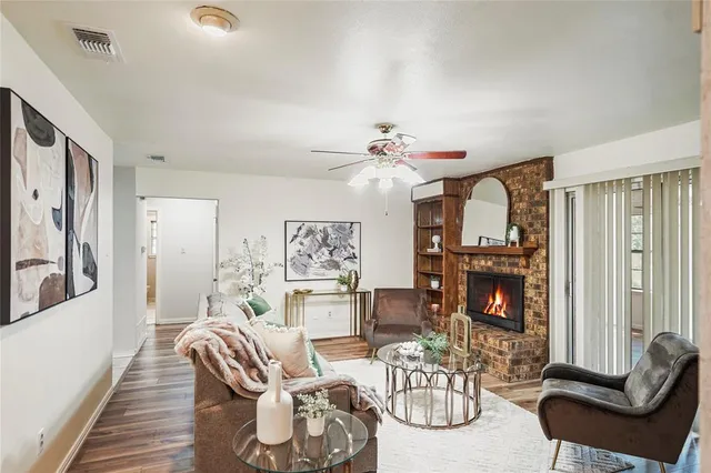 $319,000 | 1203 Springbrook Circle, DeSoto, TX 75115