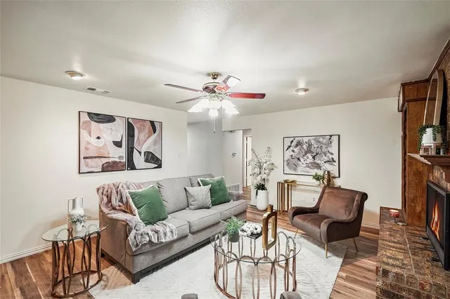 $319,000 | 1203 Springbrook Circle, DeSoto, TX 75115