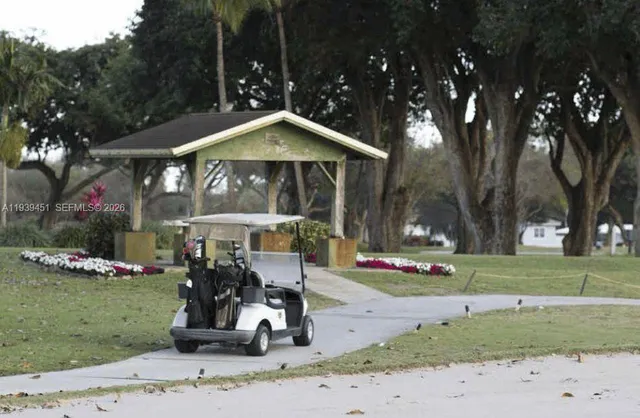 $3,967,000 | 409 De Leon Drive, Miami Springs, FL 33166