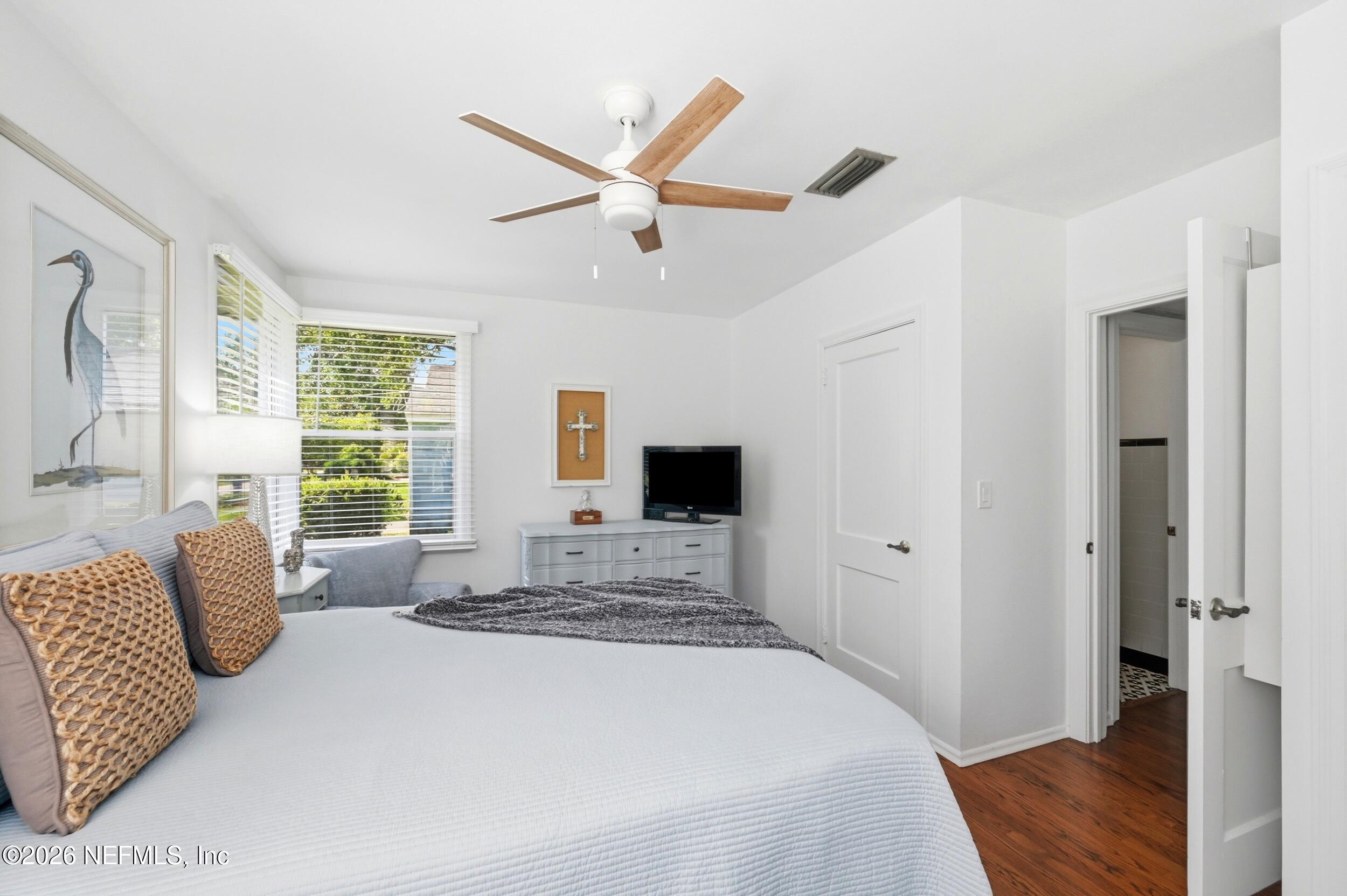 1732 Planters Road Jacksonville, FL 32207 - Photo 18 of 30 Primary Bedroom