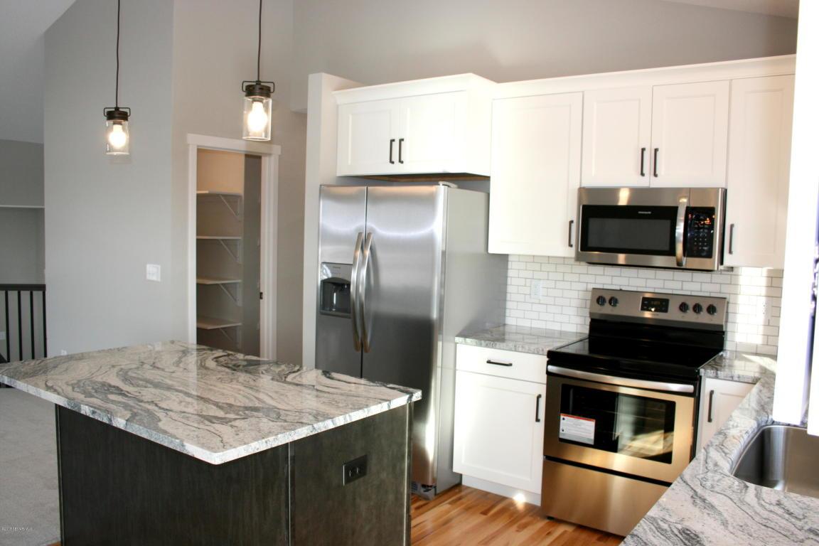 3932 Aries Lane Southwest Rochester, MN 55902 - Photo 11 of 22 Gallery Image 11