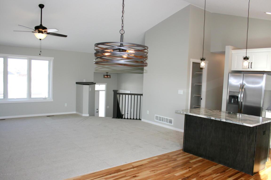 3932 Aries Lane Southwest Rochester, MN 55902 - Photo 9 of 22 Gallery Image 9