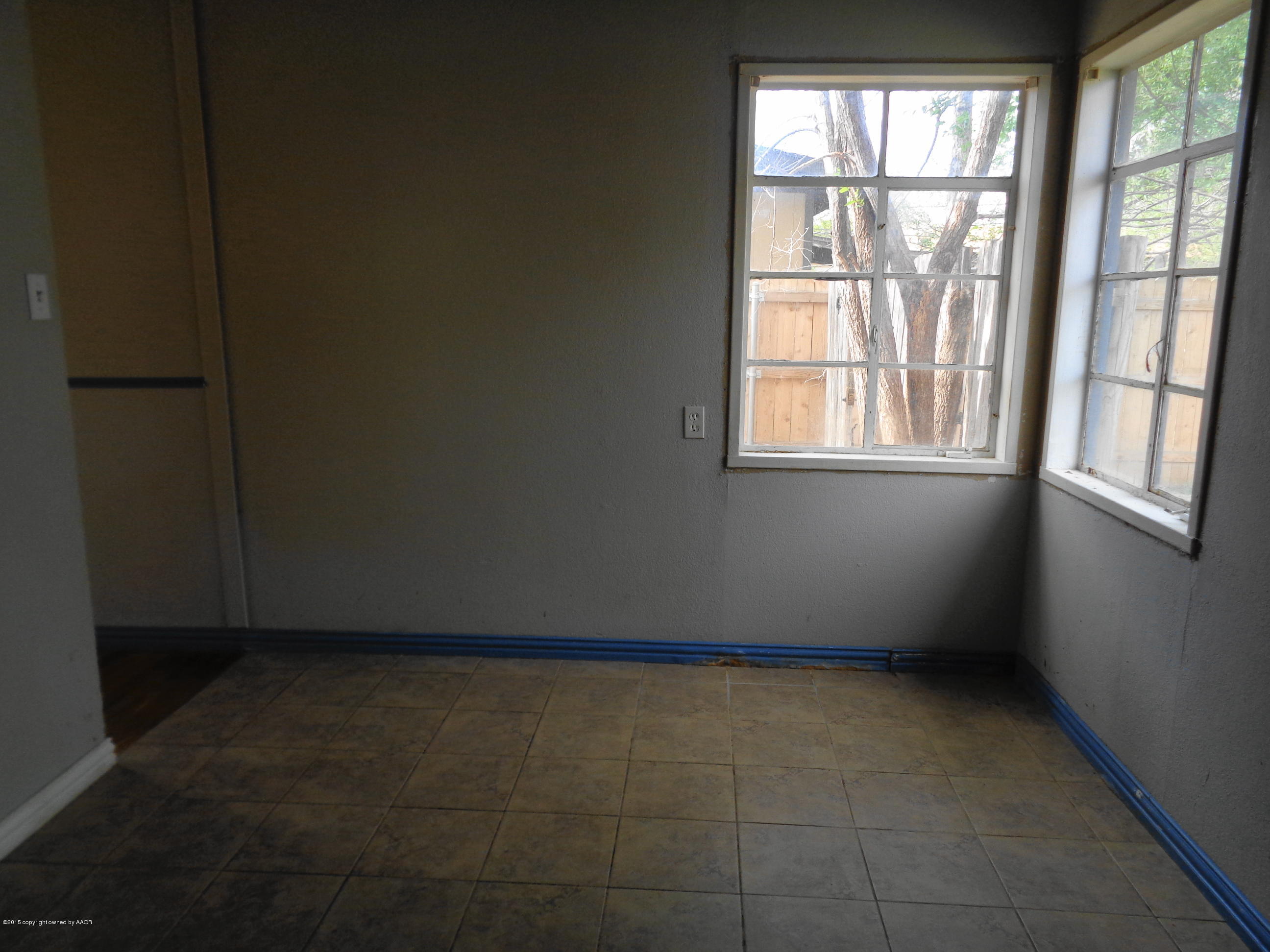 4425 South Hayden Street Amarillo, TX 79110 - Photo 3 of 10 Dining Area