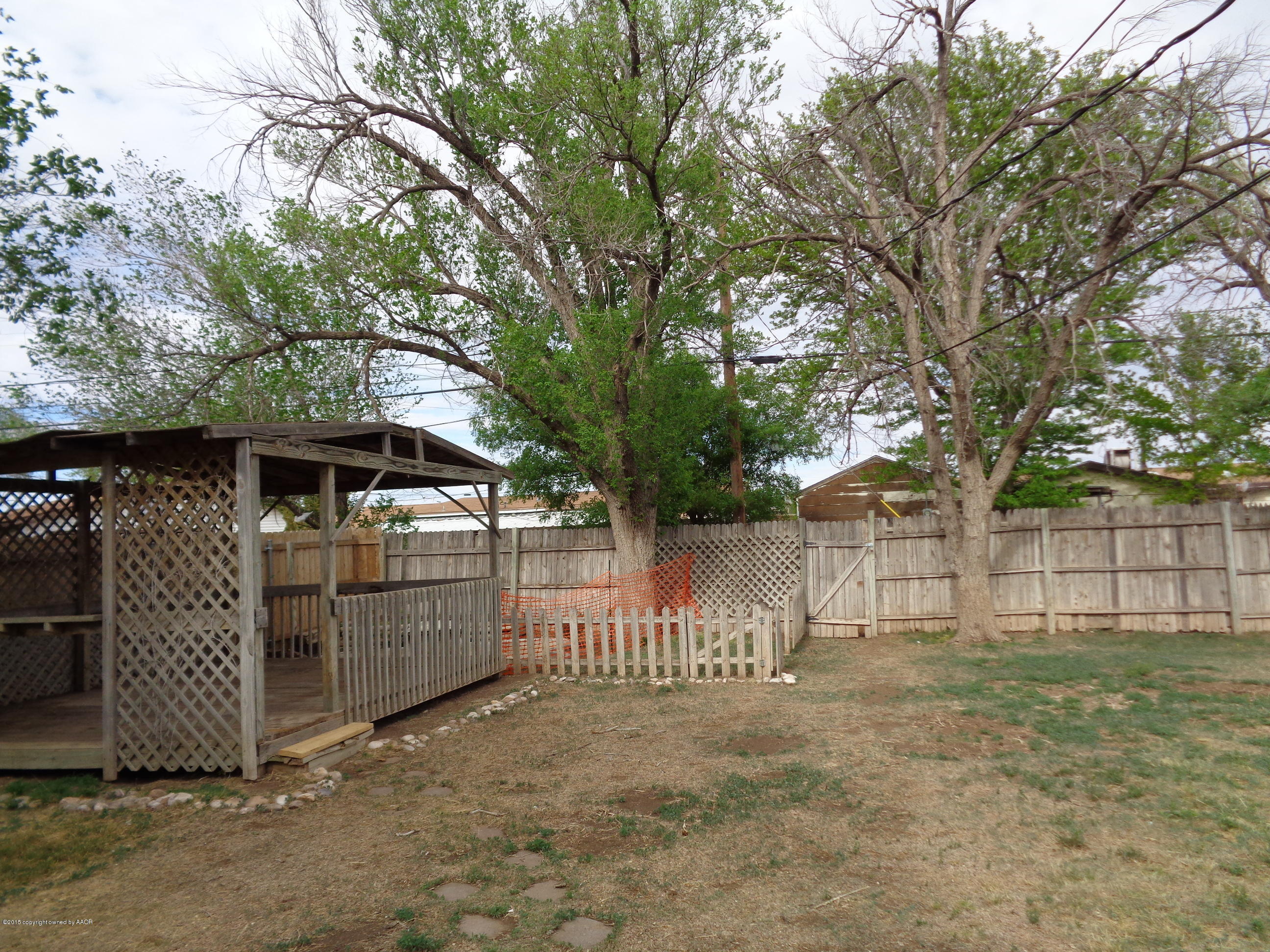 4425 South Hayden Street Amarillo, TX 79110 - Photo 9 of 10 Backyard