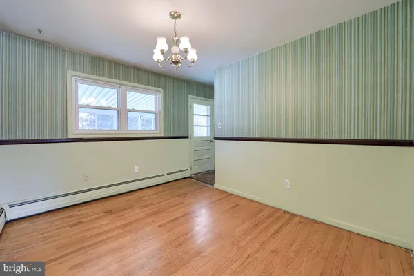 $270,000 | 131 Cambridge Drive, Mechanicsburg, PA 17055