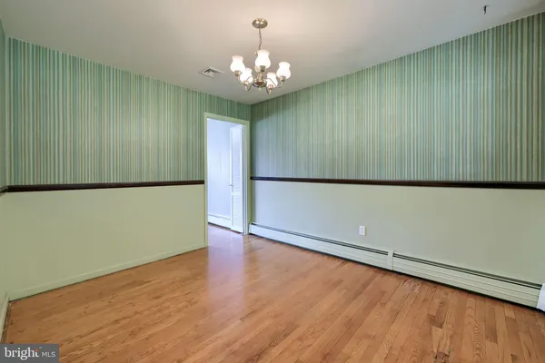 $270,000 | 131 Cambridge Drive, Mechanicsburg, PA 17055