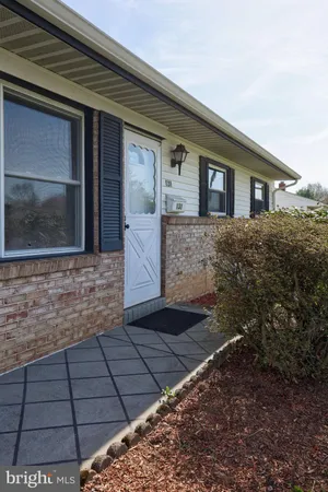 $270,000 | 131 Cambridge Drive, Mechanicsburg, PA 17055