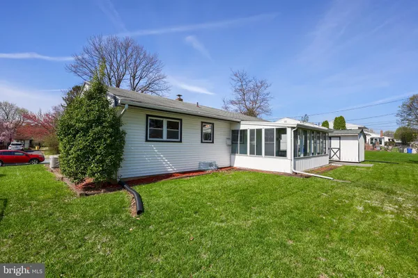 $270,000 | 131 Cambridge Drive, Mechanicsburg, PA 17055