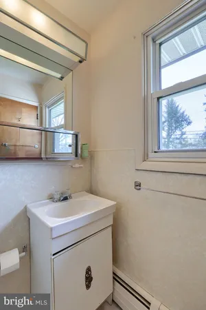 $270,000 | 131 Cambridge Drive, Mechanicsburg, PA 17055